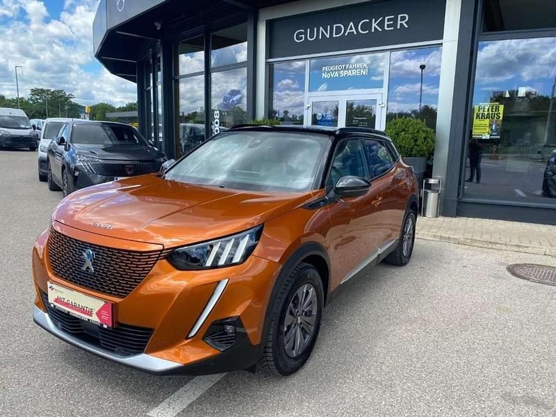 Orange Gebraucht 2020 Peugeot e-2008 GT SUV | € 21.980 (Teuer) - Bild 1/4