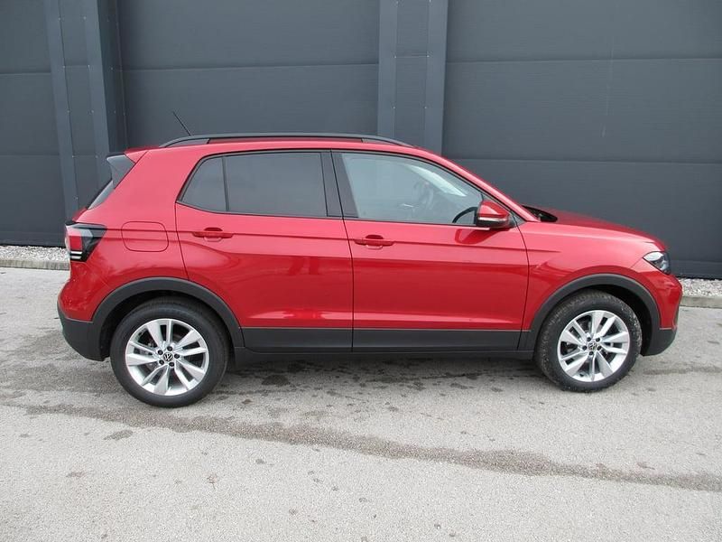 Neu VW T-Cross 115 PS (84 kW) 2025 Mittelrot  metallic SUV