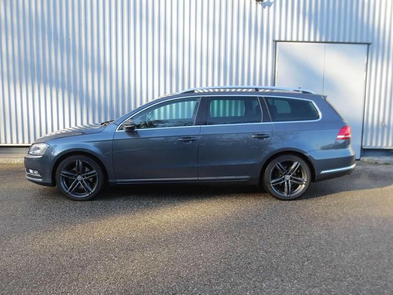 Gebraucht VW Passat Highline 170 PS (125 kW) 2012 Grau Kombi