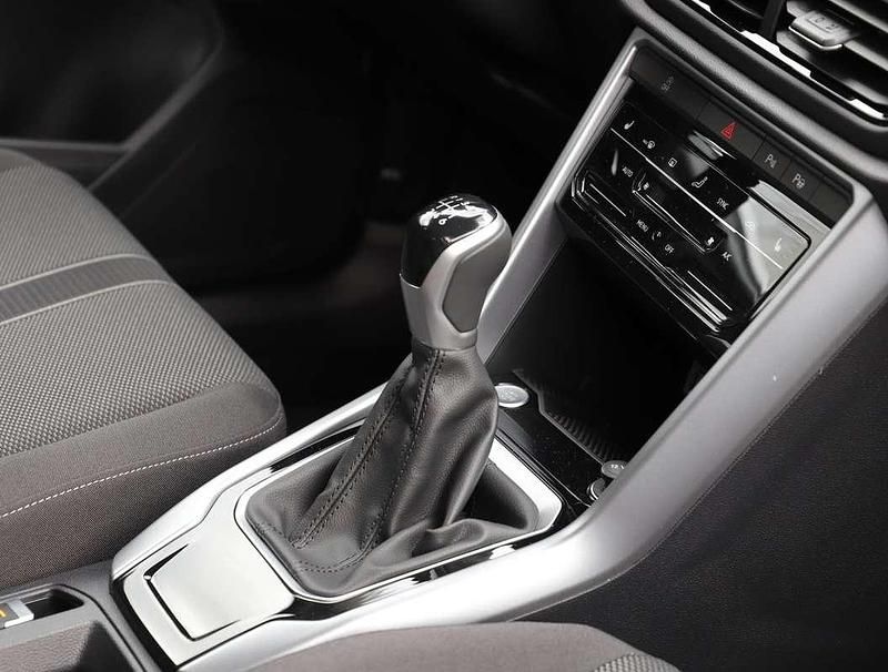 Gebraucht VW T-Roc 116 PS (85 kW) 2025 Weiss  normal SUV