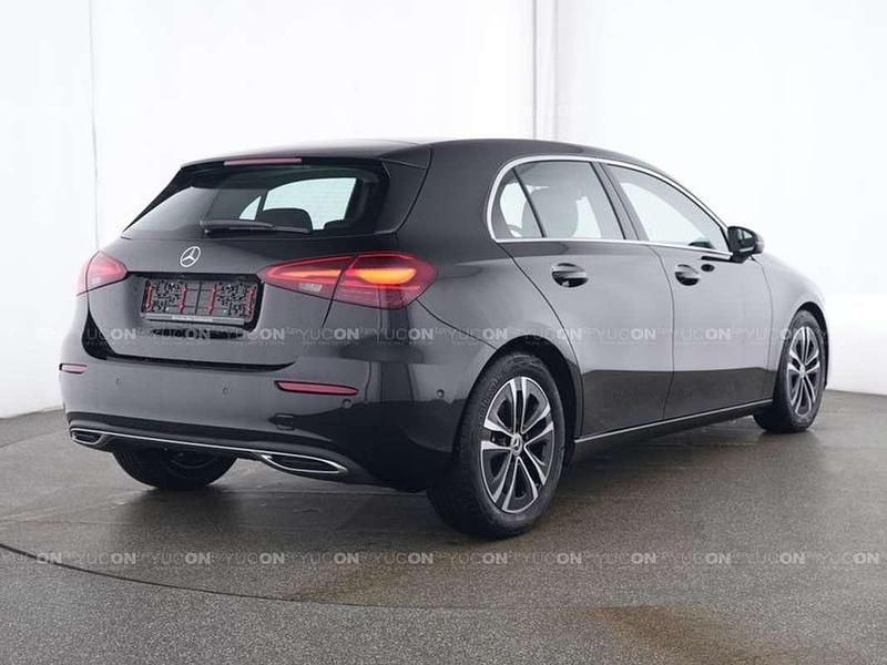 Gebraucht Mercedes A180 136 PS (100 kW) 2025 Schwarz Limousine