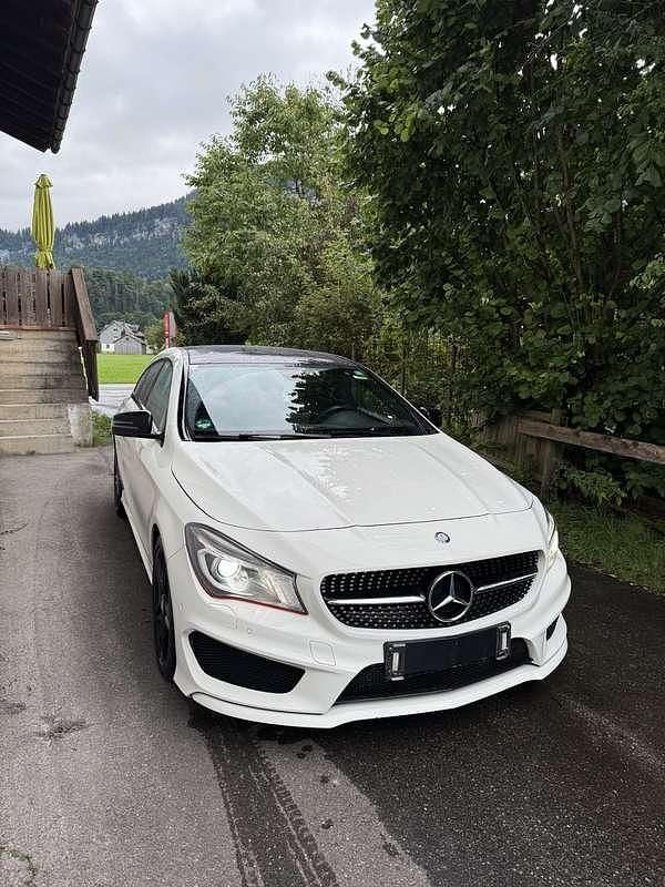Gebraucht Mercedes CLA220 Shooting Brake 177 PS (130 kW) 2016 Kombi