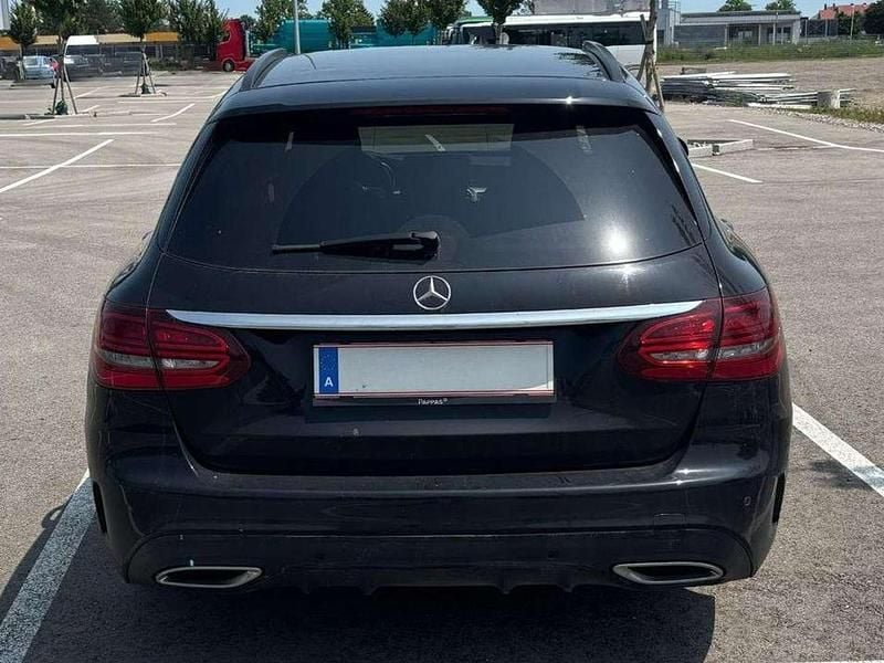 Gebraucht Mercedes C220 194 PS (142 kW) 2018 Schwarz Kombi