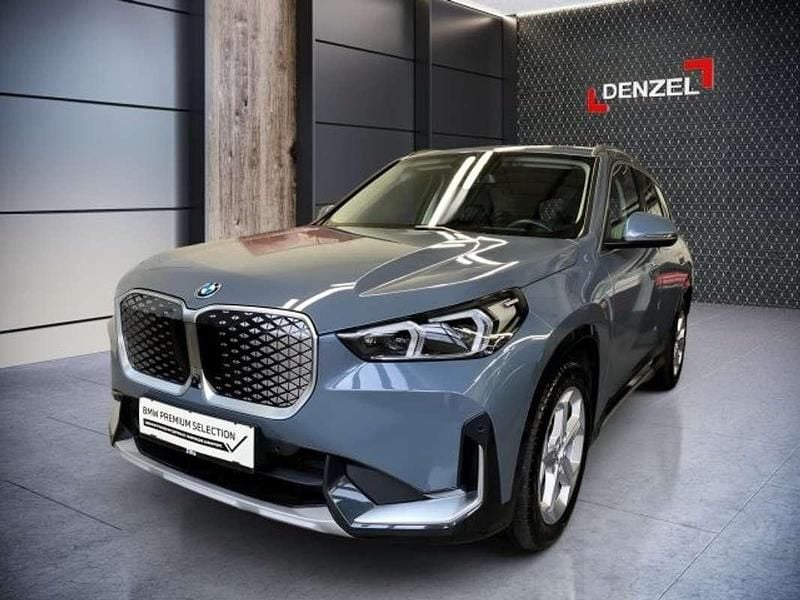 Gebraucht BMW iX1 xLine 150 kW (204 PS) 2024 Grau SUV