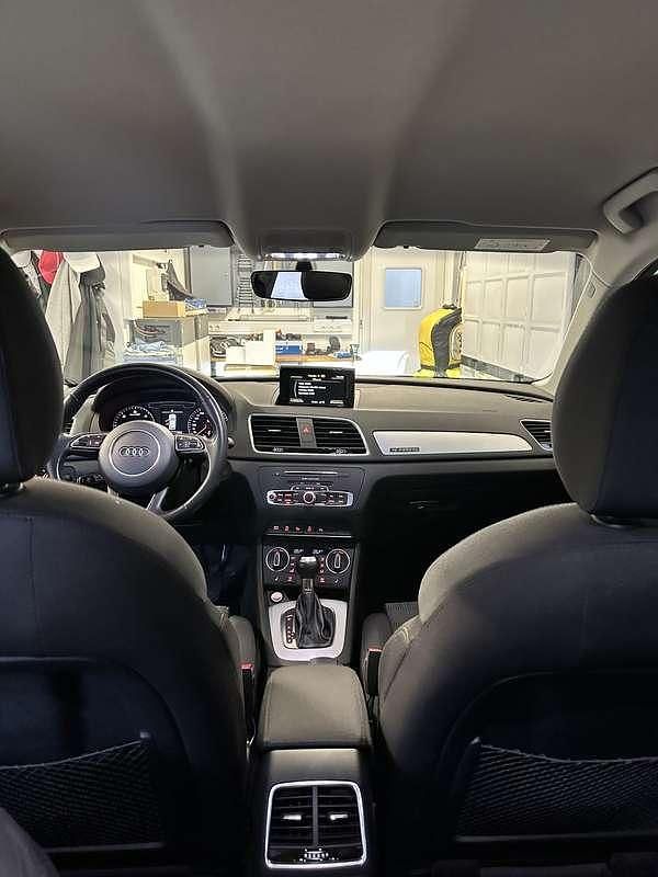 Gebraucht Audi Q3 Comfort 150 PS (110 kW) 2018 Schwarz SUV