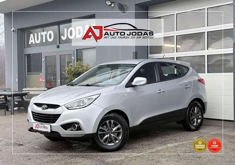Silber Gebraucht 2014 Hyundai ix35 Life SUV | € 10.000 (Fairer Preis) - Bild 1/4