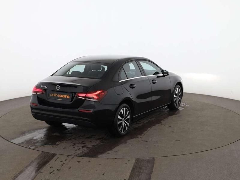Gebraucht Mercedes A250 Style 160 PS (117 kW) 2019 Schwarz Limousine