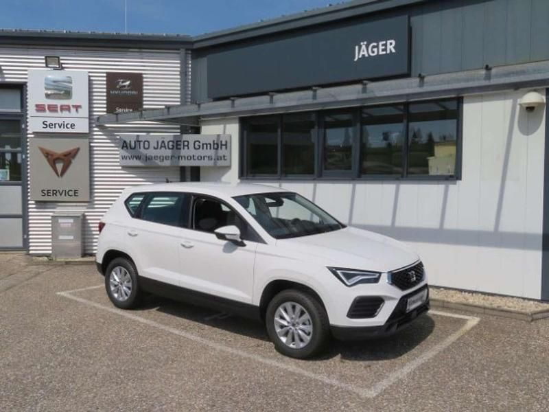 Weiss normal Gebraucht 2024 Seat Ateca Reference SUV | € 24.749 (Fairer Preis) - Bild 1/4