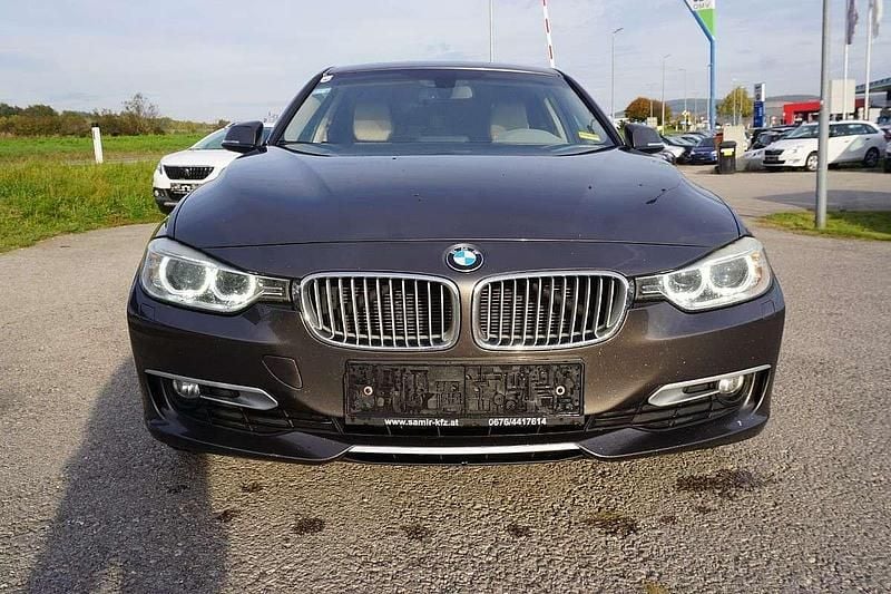 Braun Gebraucht 2012 BMW 318 Limousine | € 9.690 (Guter Preis) - Bild 1/4