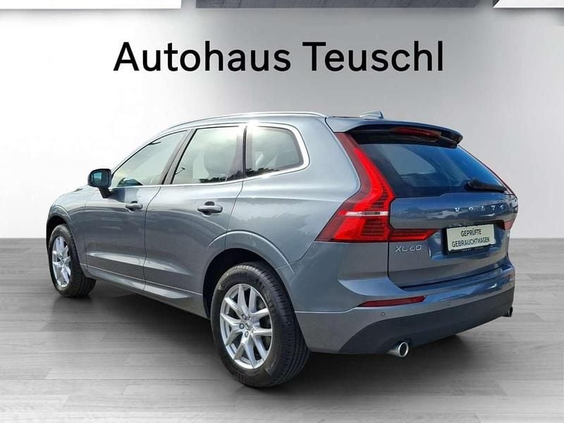 Gebraucht Volvo XC60 Momentum 197 PS (144 kW) 2019 Grau SUV