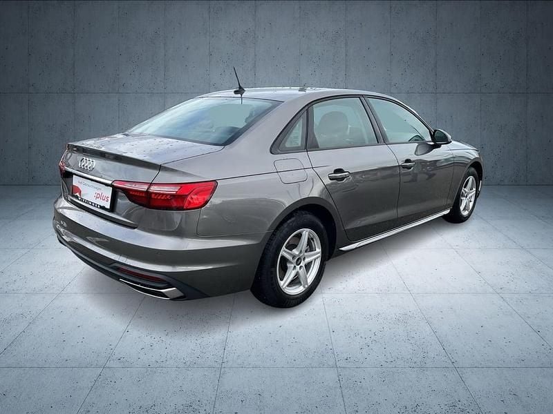 Gebraucht Audi A4 163 PS (119 kW) 2022 Mittelgrau  metallic Limousine