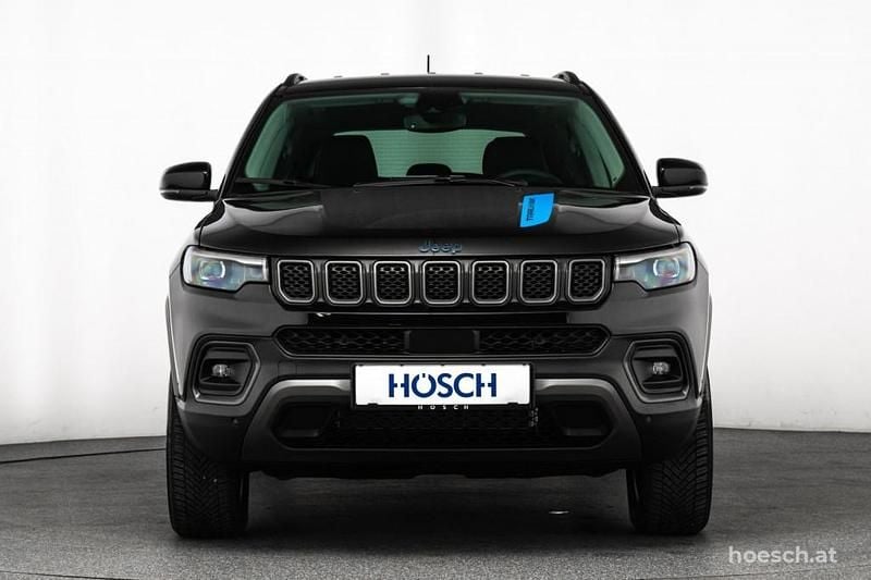 Gebraucht Jeep Compass Trailhawk 241 PS (177 kW) 2024 Schwarz SUV