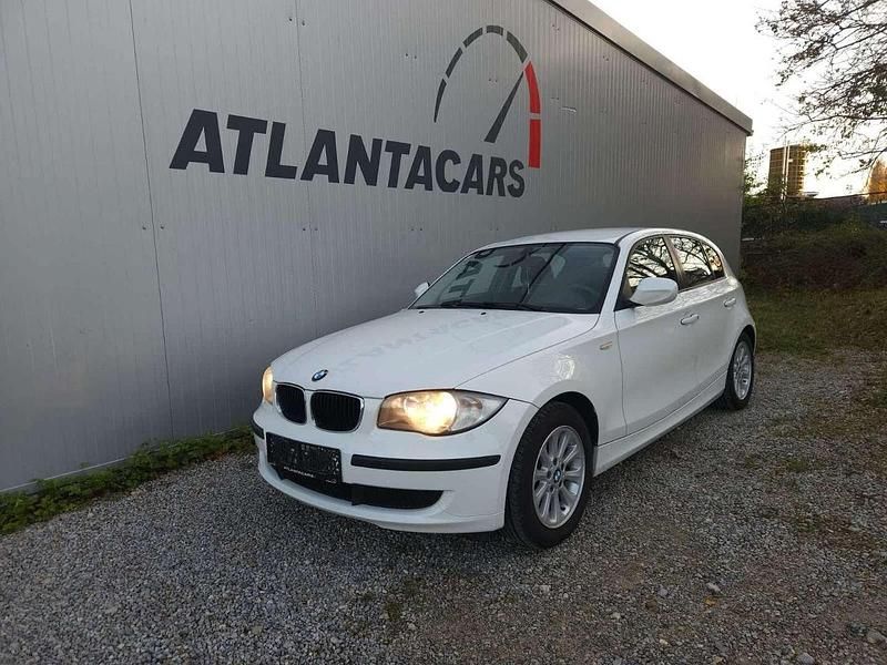 Weiß Gebraucht 2011 BMW 116 Efficient Dynamics Kleinwagen | € 3.499 (Fairer Preis) - Bild 1/4
