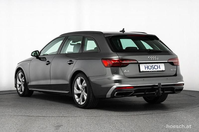 Gebraucht Audi A4 S-Line 163 PS (119 kW) 2022 Grau Kombi
