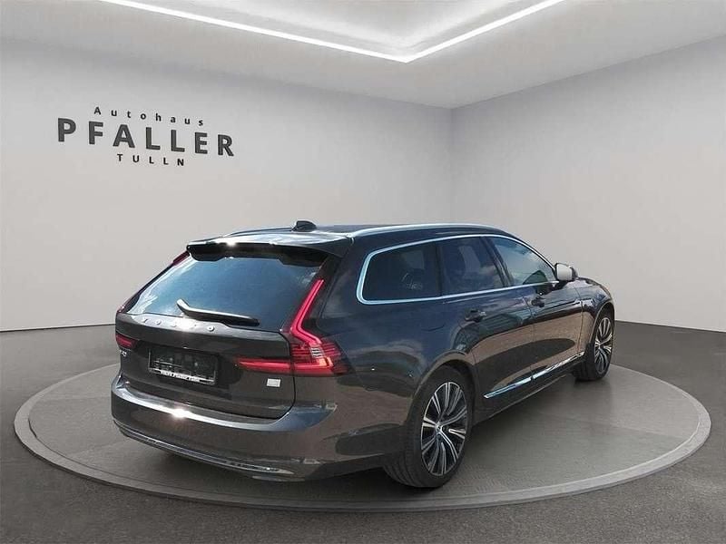 Gebraucht Volvo V90 Plus 253 PS (186 kW) 2022 Grau Kombi