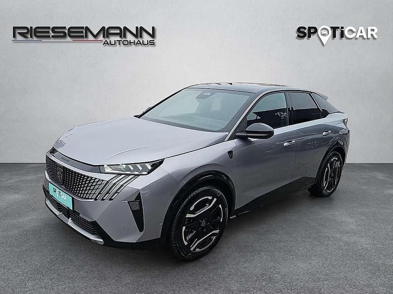 Grau Gebraucht 2024 Peugeot e-3008 GT SUV | € 39.750 (Fairer Preis) - Bild 1/4