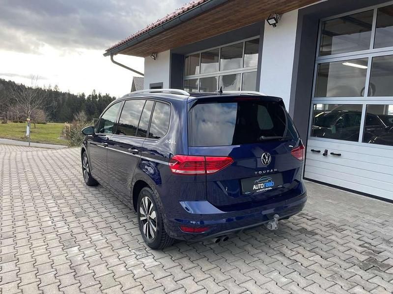 Gebraucht VW Touran 150 PS (110 kW) 2025 Blau Van / Kleinbus