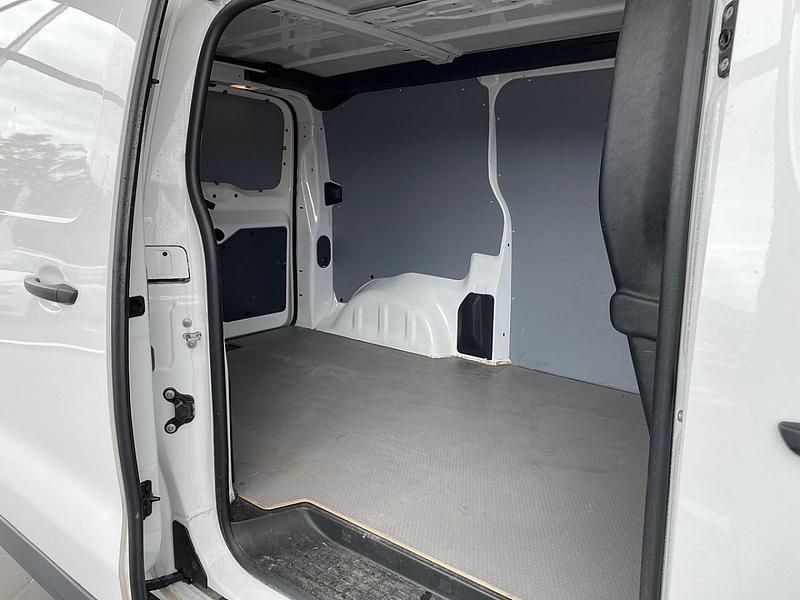 Gebraucht Peugeot Expert S 120 PS (88 kW) 2022 Weiß Van