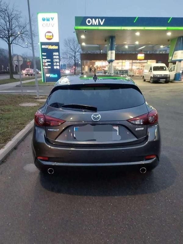 Gebraucht Mazda 3 Inclusive 150 PS (110 kW) 2018 Grau Limousine