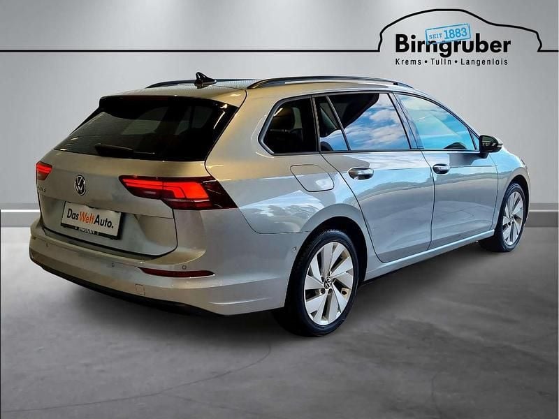 Gebraucht VW Golf VIII Business 116 PS (85 kW) 2025 Silber  metallic Kombi