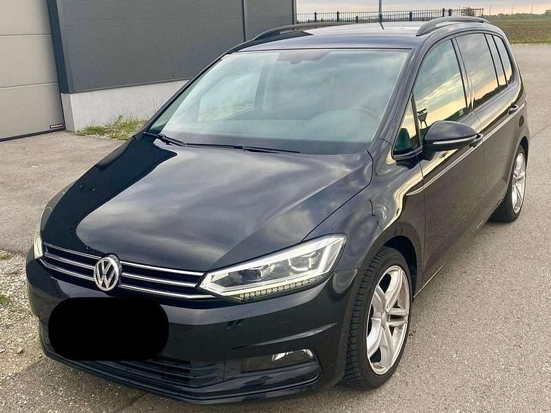 Gebraucht VW Touran Comfortline 116 PS (85 kW) 2017 Schwarz Van / Kleinbus