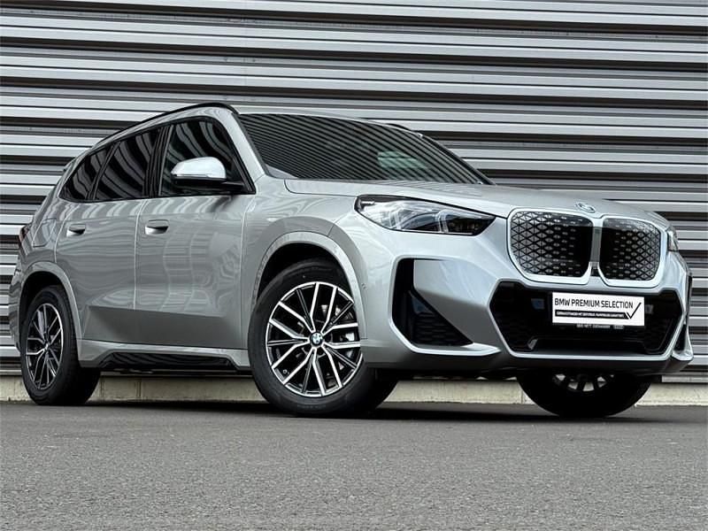 Gebraucht BMW iX1 Shadowline 150 kW (204 PS) 2025 Spacesilber SUV