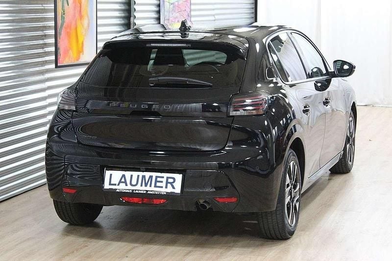 Gebraucht Peugeot 208 Allure+ 101 PS (74 kW) 2024 Schwarz Kleinwagen