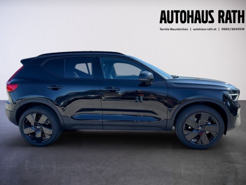Gebraucht Volvo XC40 Plus 163 PS (119 kW) 2025 Schwarz SUV