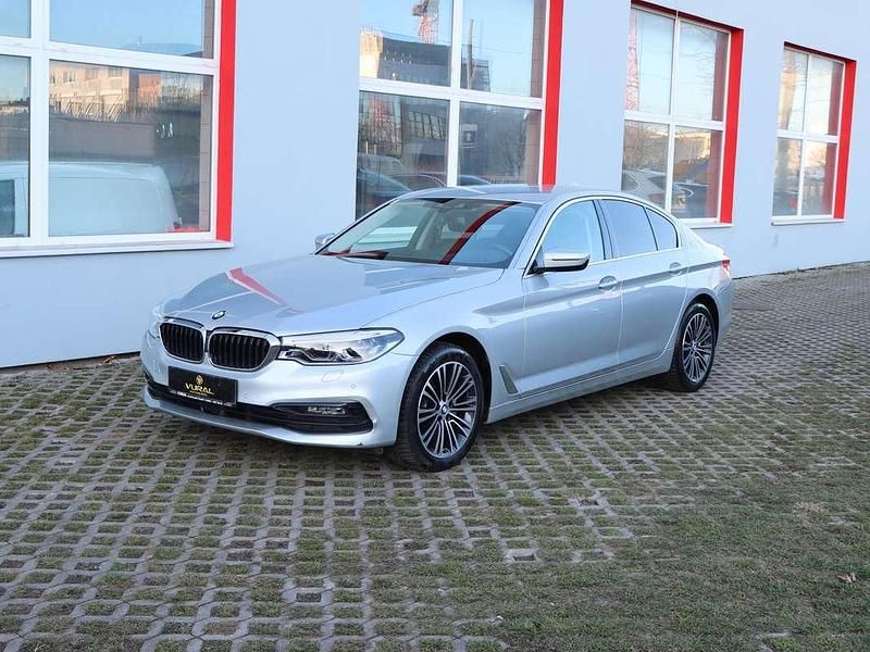 Gebraucht BMW 520 Sport Line 190 PS (139 kW) 2020 Grau Limousine