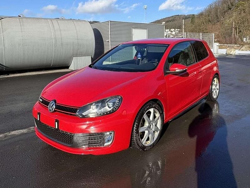 Gebraucht VW Golf VII GTI 211 PS (155 kW) 2012 Rot Limousine