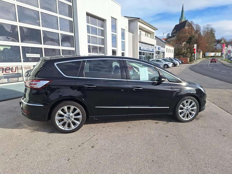 Gebraucht Ford S-MAX Vignale 241 PS (177 kW) 2018 Schwarz Van / Kleinbus