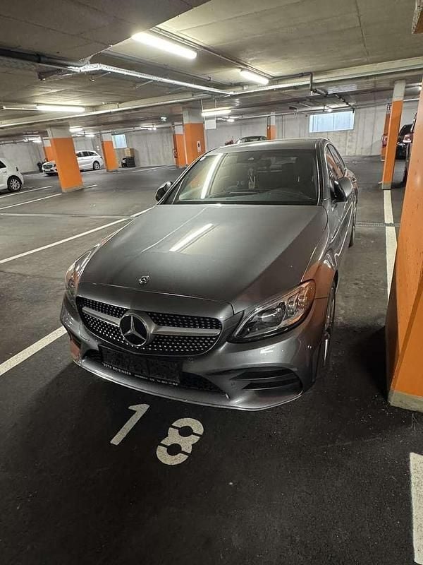 Gebraucht 2019 Mercedes C200 AMG line Limousine | € 30.000 - Bild 1/4