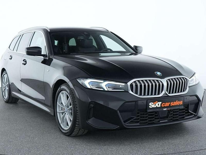 Schwarz Gebraucht 2023 BMW 330 M Sport Kombi | € 39.990 (Superpreis) - Bild 1/3