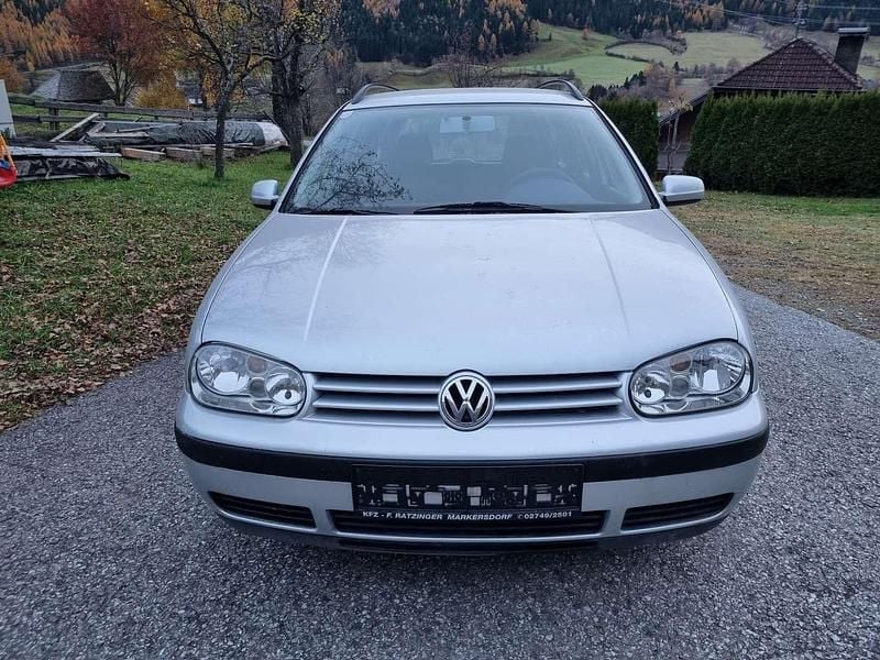 Gebraucht VW Golf IV 90 PS (66 kW) 2001 Silber Kombi