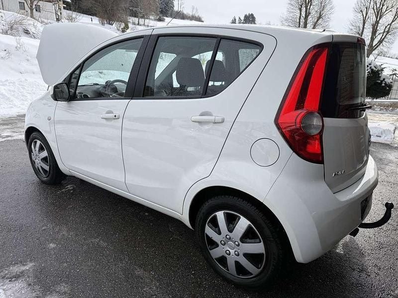 Gebraucht Opel Agila Edition 94 PS (69 kW) 2011 Weiß Kleinwagen
