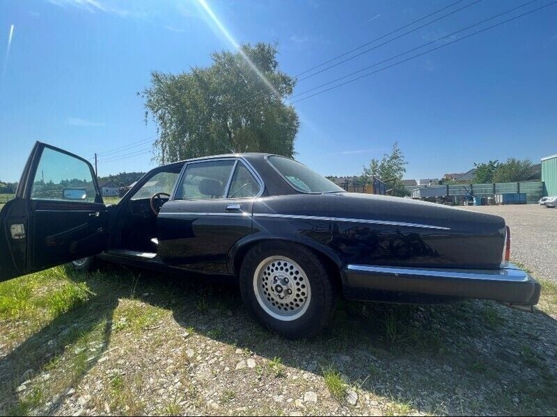 Gebraucht Jaguar XJ Sovereign 295 PS (216 kW) 1984 Dunkelblau Limousine