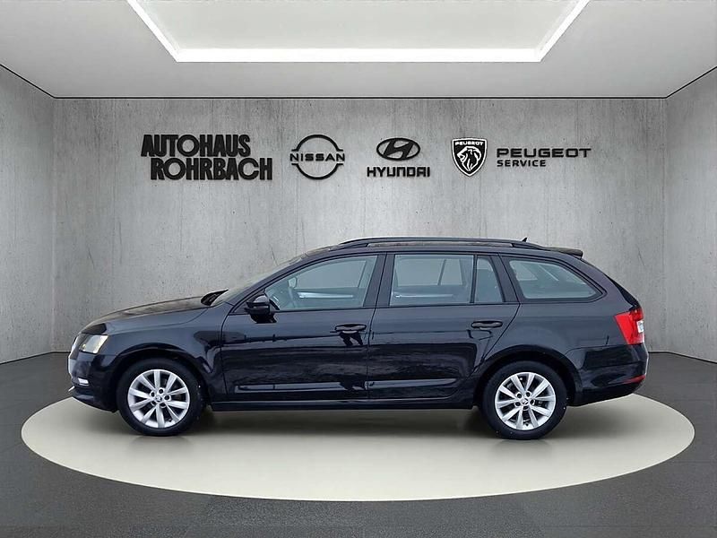 Gebraucht Skoda Octavia Ambition 116 PS (85 kW) 2017 Schwarz Kombi