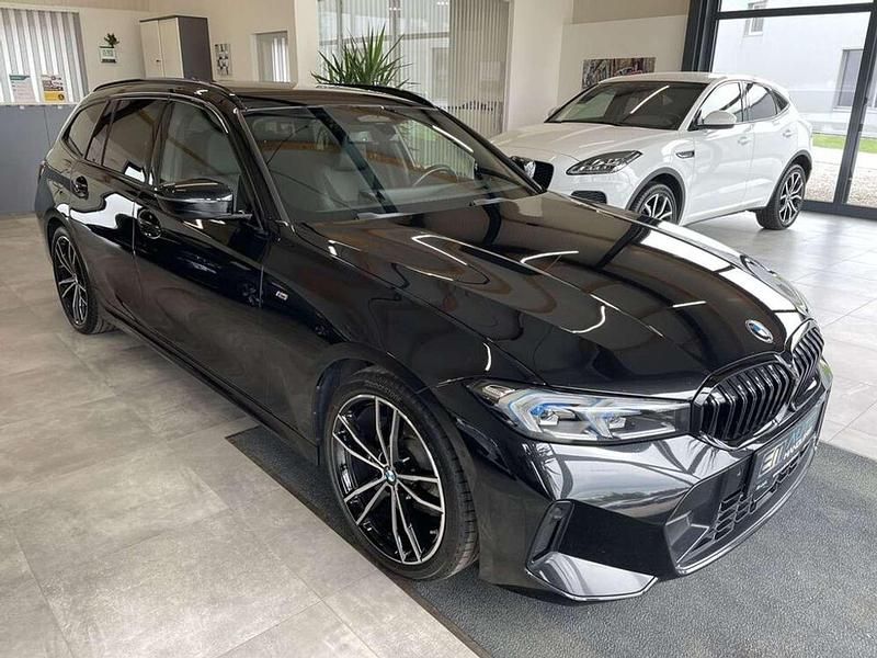 Gebraucht BMW 320 M Sport 190 PS (139 kW) 2023 Schwarz Kombi