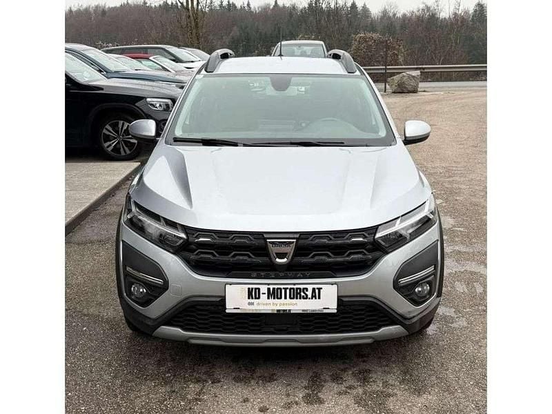 Gebraucht Dacia Sandero Comfort 91 PS (66 kW) 2022 Grau Kleinwagen