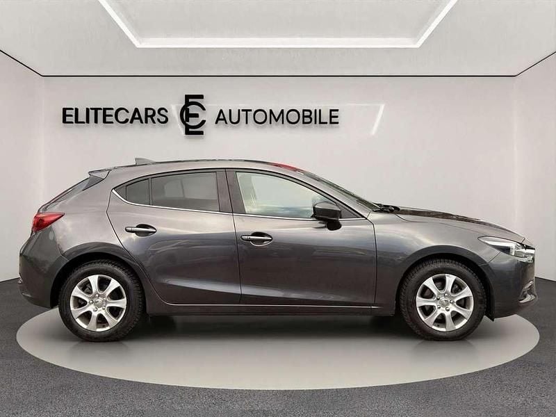 Gebraucht Mazda 3 Inclusive 120 PS (88 kW) 2018 Grau Limousine