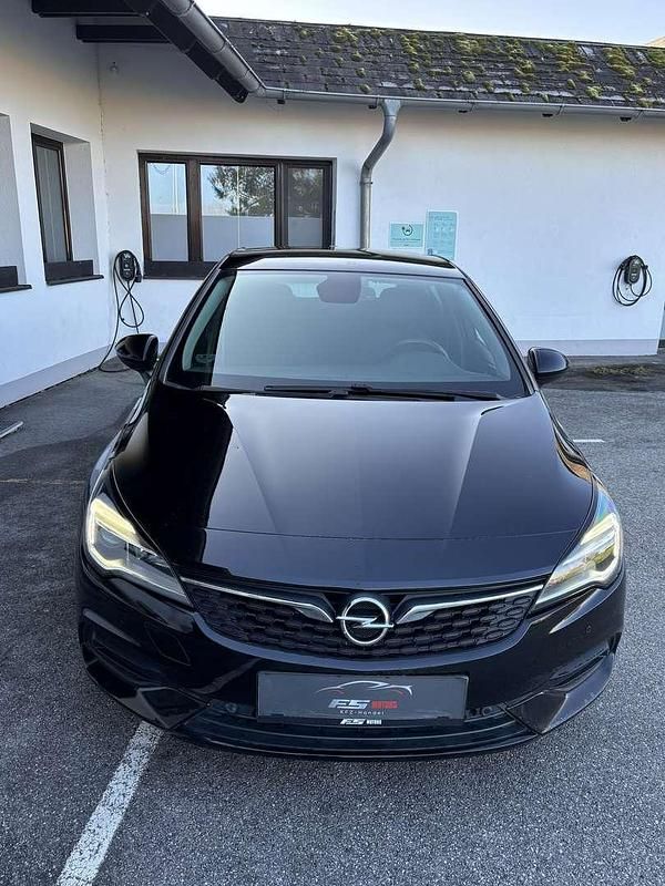 Gebraucht Opel Astra Edition 110 PS (80 kW) 2020 Schwarz Kleinwagen