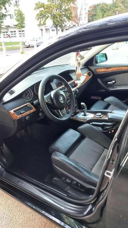 Gebraucht BMW 525 197 PS (144 kW) 2007 Limousine