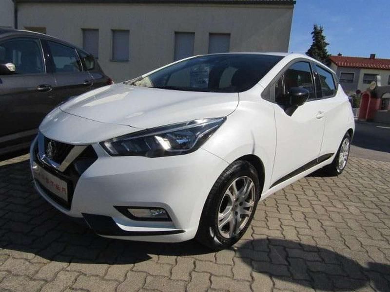 Gebraucht Nissan Micra 71 PS (52 kW) 2017 Weiß Kleinwagen