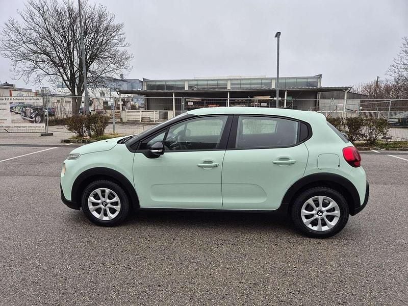Grün Gebraucht 2018 Citroën C3 Feel Limousine | € 7.250 (Fairer Preis) - Bild 1/4