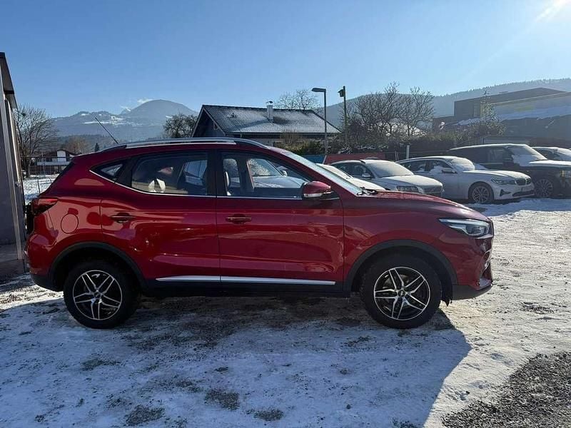 Gebraucht MG ZS Luxury 111 PS (81 kW) 2024 Rot SUV