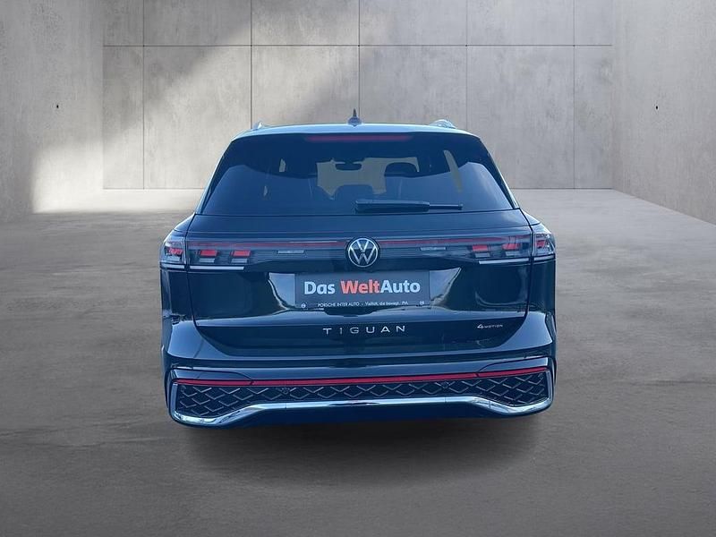 Gebraucht VW Tiguan Sport 193 PS (141 kW) 2024 Schwarz  metallic SUV