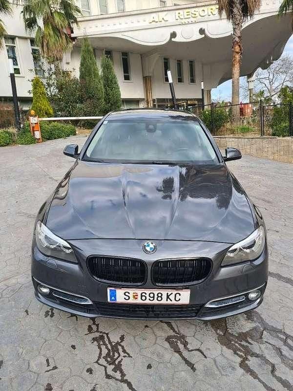 Gebraucht BMW 530 258 PS (189 kW) 2015 Grau Limousine