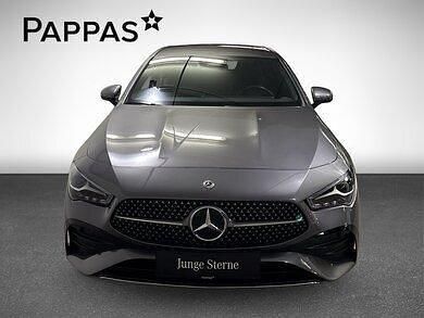 Gebraucht Mercedes CLA200 Shooting Brake AMG line 150 PS (110 kW) 2024 Mountaingrau metallic Kombi