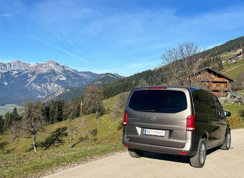 Gebraucht Mercedes Vito 136 PS (100 kW) 2017 Grau Van