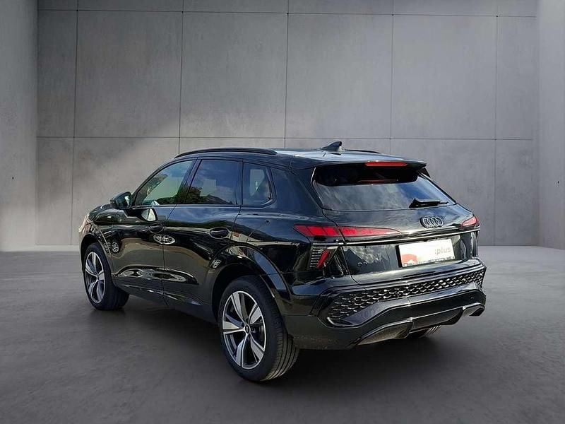 Gebraucht Audi Q3 S-Line 150 PS (110 kW) 2025 Schwarz  metallicperleffektno SUV